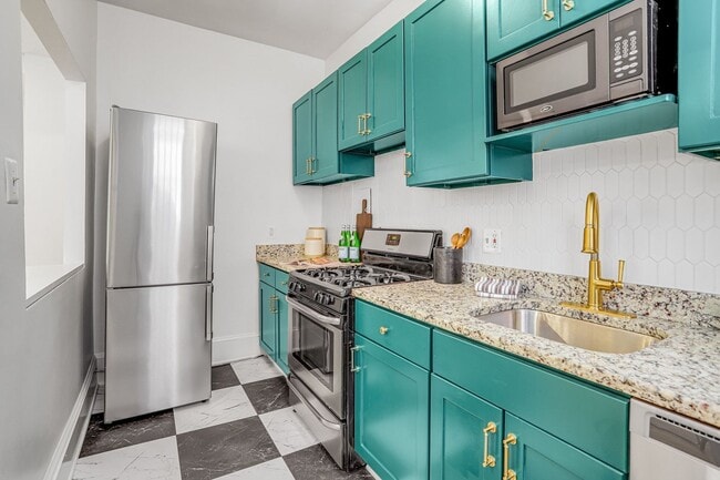 Building Photo - Mt. Pleasant Condo | 2 Bed | 2 Bath | 1,250 Sf