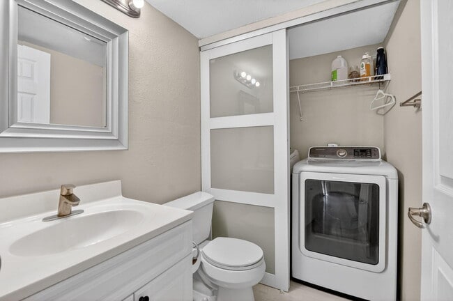 Building Photo - 8099 Severn Dr