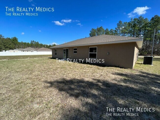 Building Photo - 13882 SW 79th Ave