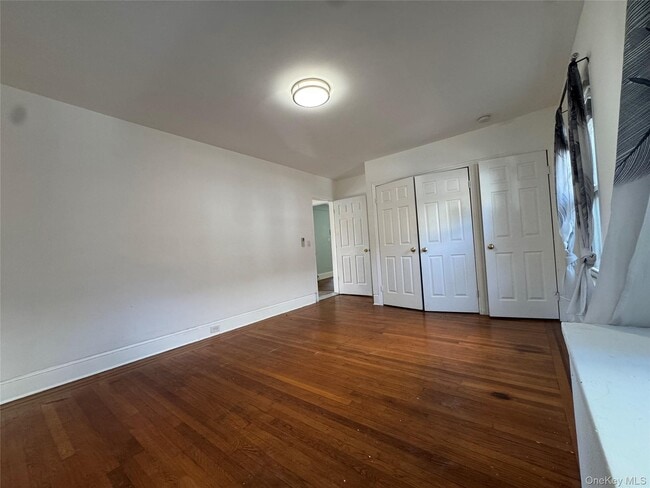 Building Photo - 267 Plainfield Ave