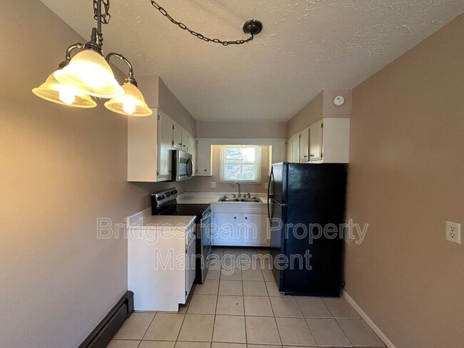 Building Photo - 14 Candlewood Ct