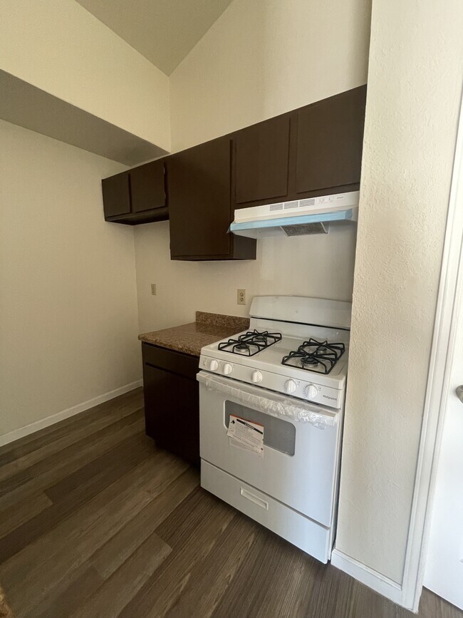 Building Photo - 849 Montera Rd