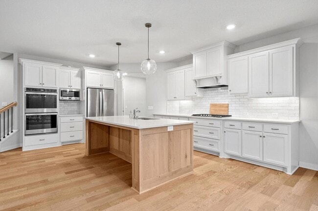 Building Photo - 18700 61st Ave N