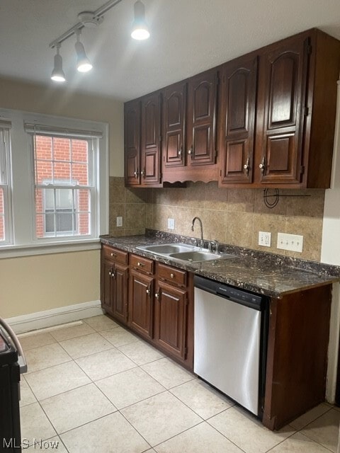 Building Photo - 18515 Chagrin Blvd