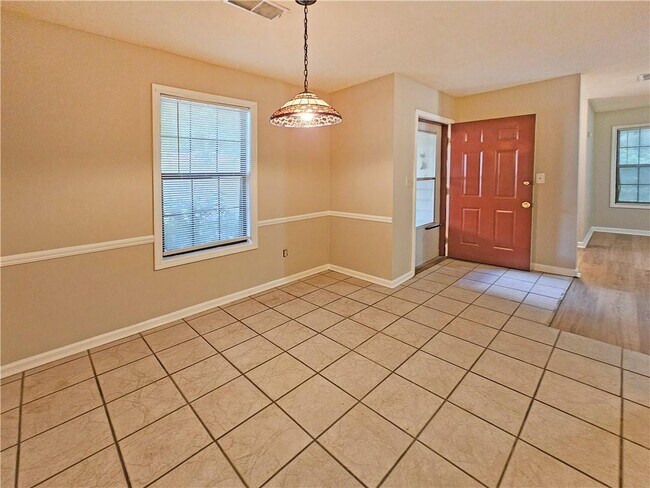 Building Photo - 2752 Northwood Ct