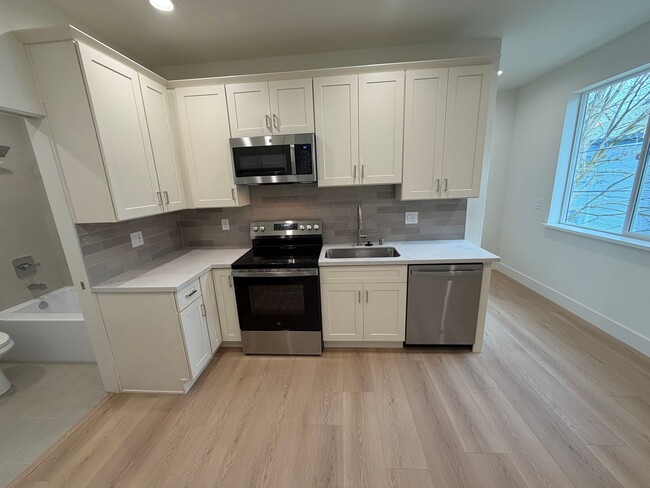 Building Photo - 2420 Kayak Alley