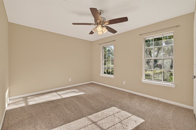 Building Photo - 101 Royal Ct