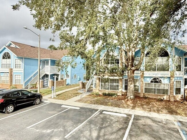 Building Photo - 2723 N Poinciana Blvd