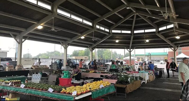 Building Photo - 121 S Cedar Ave