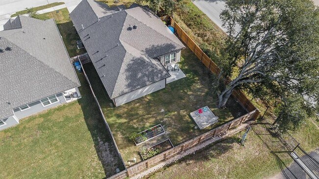 Building Photo - 903 Acorn Trail Pl