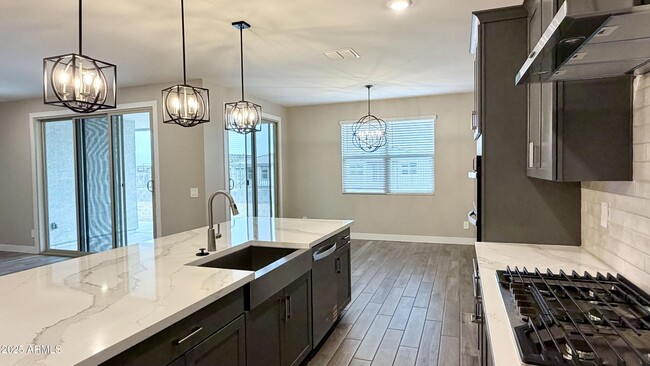 Building Photo - 15901 W El Cortez Pl