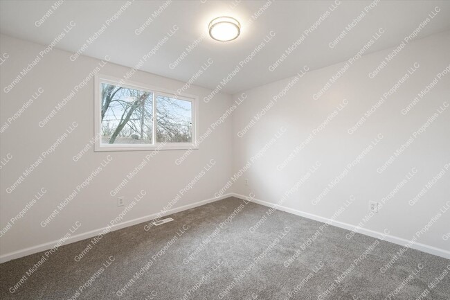 Building Photo - Fully Remodeled 4-Bedroom Home in Desirable Neighborhood in Pontiac for Rent!