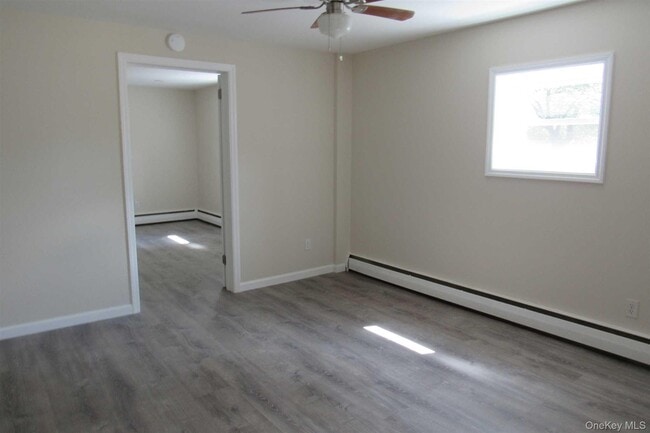 Building Photo - 1425 NY-82