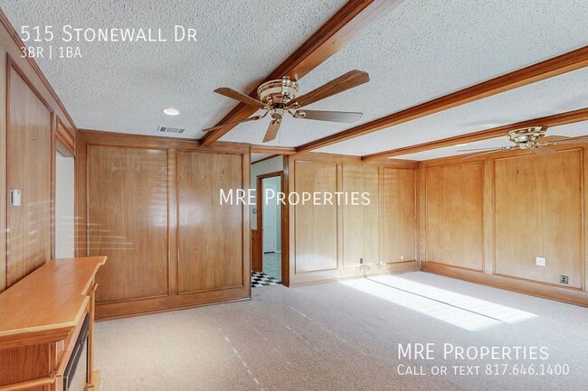 Building Photo - 515 Stonewall Dr