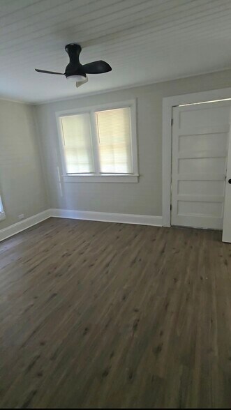 Building Photo - 4250 Ayers Rd