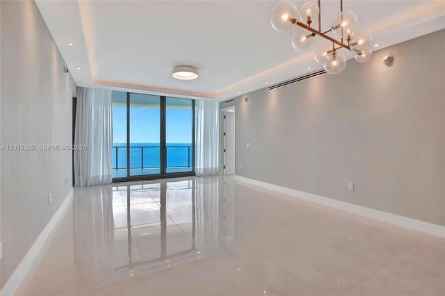 Building Photo - 15701 Collins Ave