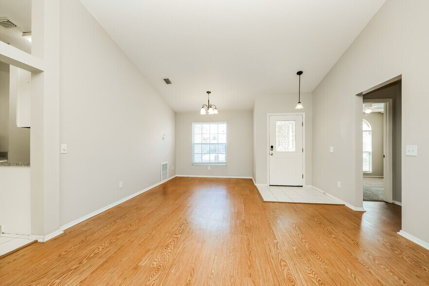 Building Photo - 11804 Dunster Ln