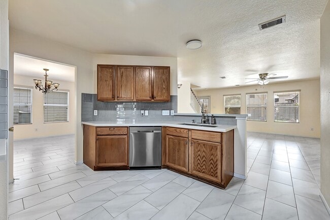 Building Photo - 8027 Saffron Ln