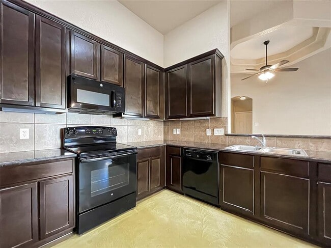 Building Photo - 256 Rosalie Dr