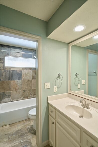 Building Photo - 13613 Vail Dr
