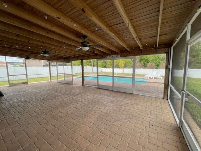 Building Photo - Kissimmee - Spacious 4/2, Pool Home