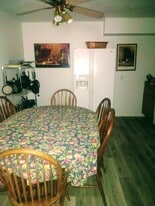 Building Photo - 1693 E Fort Union Blvd