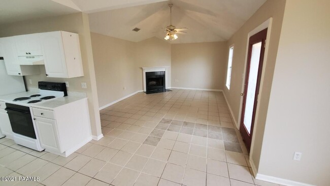 Building Photo - 122 Earline Dr