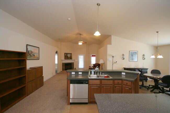 Building Photo - 235 Crab Orchard Dr