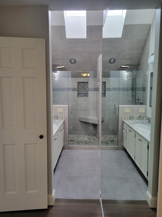 Building Photo - 116 Knollwood Ln