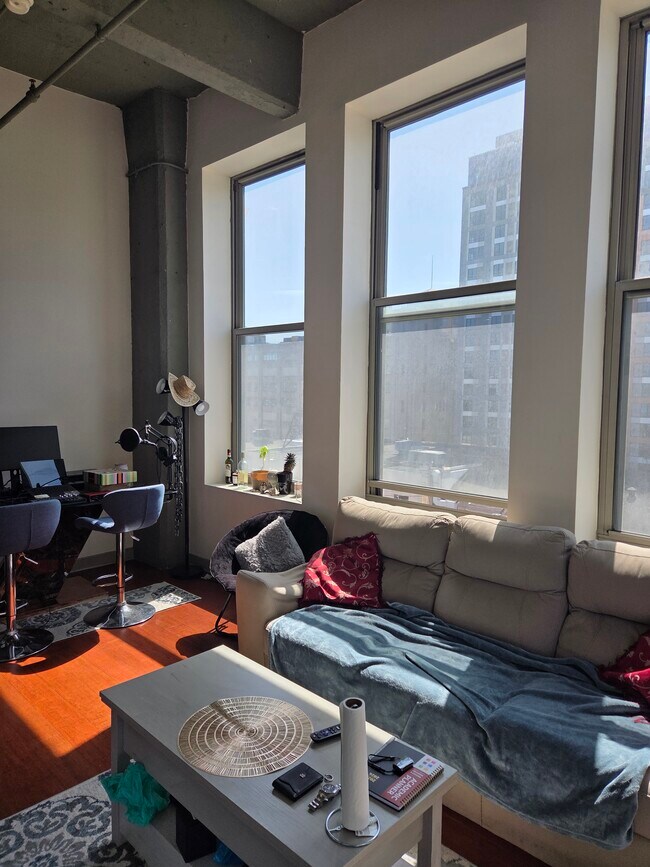 Building Photo - 511 N Broad St