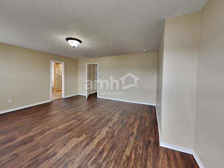 Building Photo - 2672 New Port Royal Rd