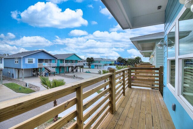 Building Photo - 1924 Eleventh St