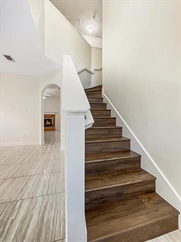 Building Photo - 2328 Heads And Tails Ln