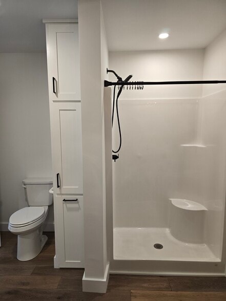 Building Photo - 143 Martin Rd