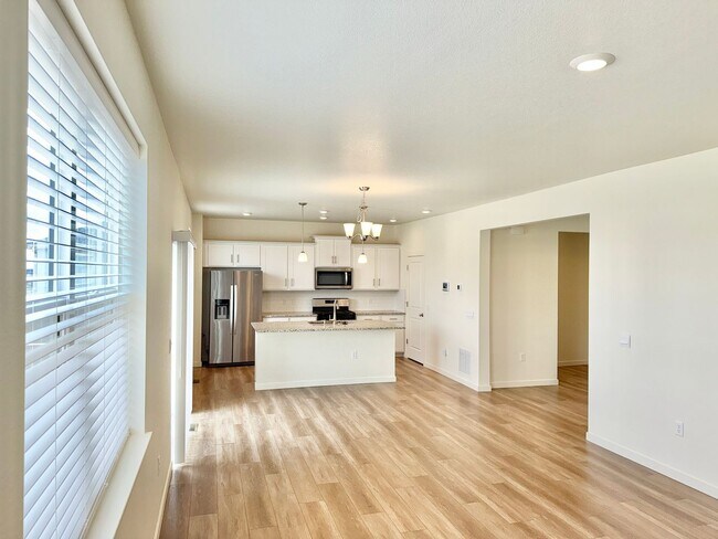 Building Photo - Beautiful 2 Year Old Home In Monument, with Easy Access to I-25, Amazing Views All Around!