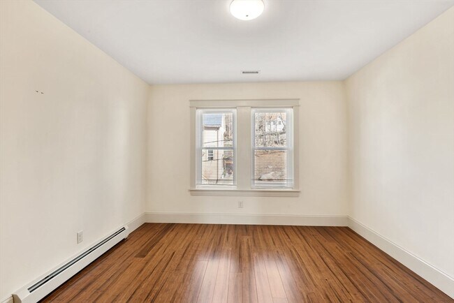 Building Photo - 12 Hampden St