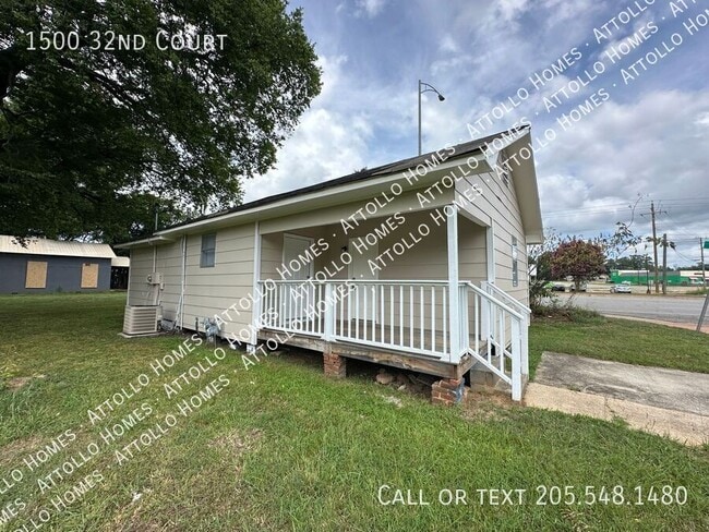 Building Photo - 1500 32nd Ct