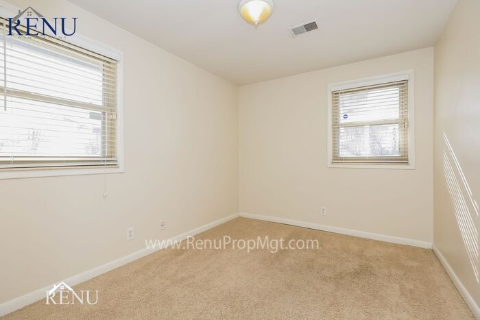 Building Photo - 116 Marshall Ct