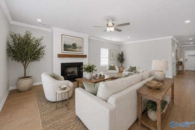 Building Photo - 302 Allene Wy