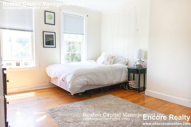 Building Photo - 1743 Commonwealth Ave