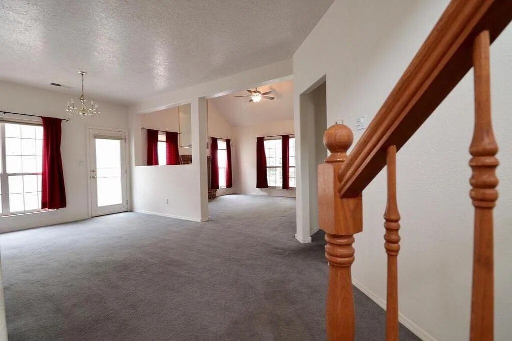 Building Photo - 8020 Brittany Ave NE