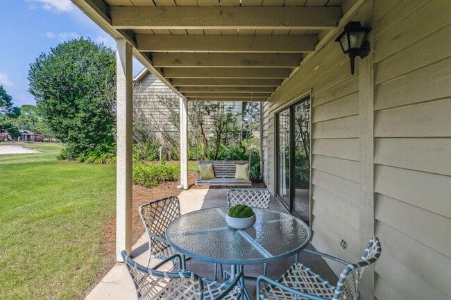 Building Photo - 125 Sunset Bay