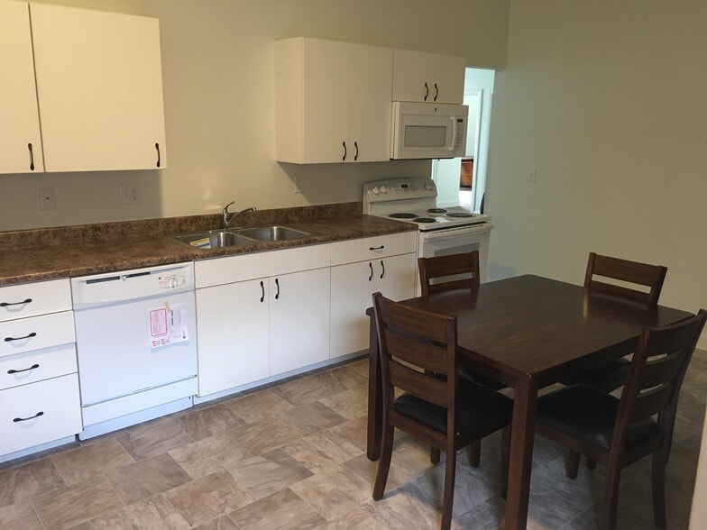 Building Photo - 177 N 600 W