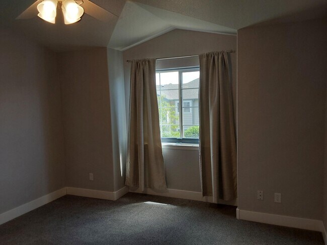 Building Photo - 5151 W 29th St