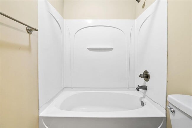 Building Photo - 771 Riverdance Dr
