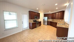 Building Photo - 24607 Buck Creek