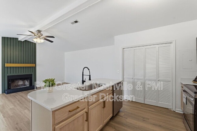 Building Photo - 3051 Casa Dr