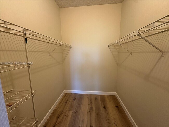 Building Photo - 601 Cypress Lake Blvd