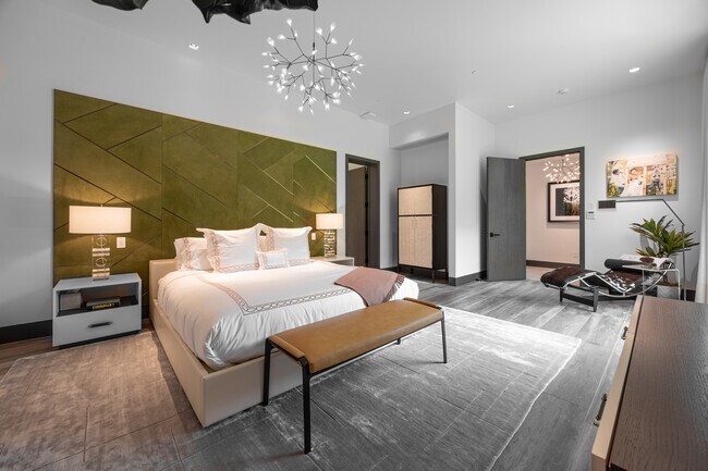 Building Photo - 1411 Crystal Lake Rd