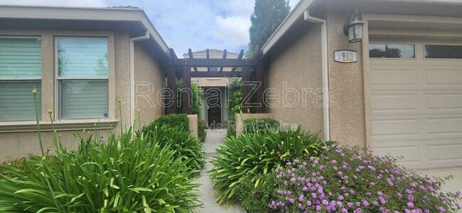 Building Photo - 1945 El Portal Dr